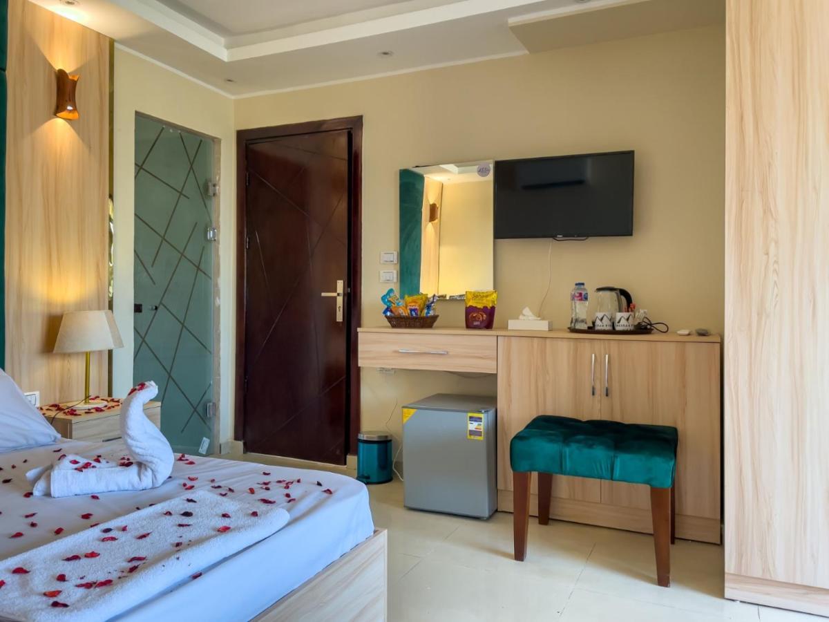 Jumeirah Pyramids View Inn Kafrat al Jabal Екстер'єр фото