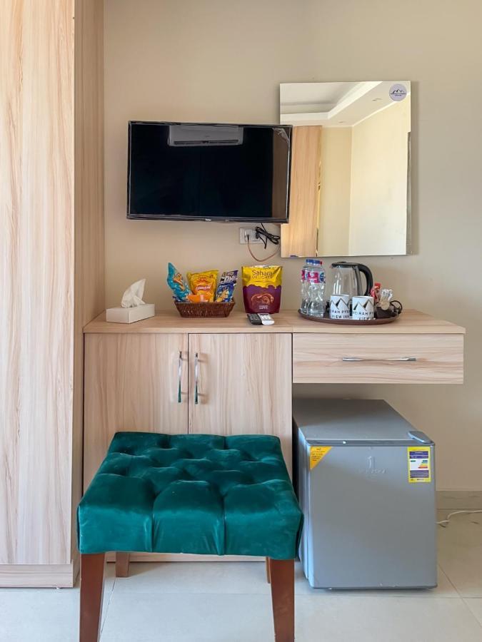 Jumeirah Pyramids View Inn Kafrat al Jabal Екстер'єр фото