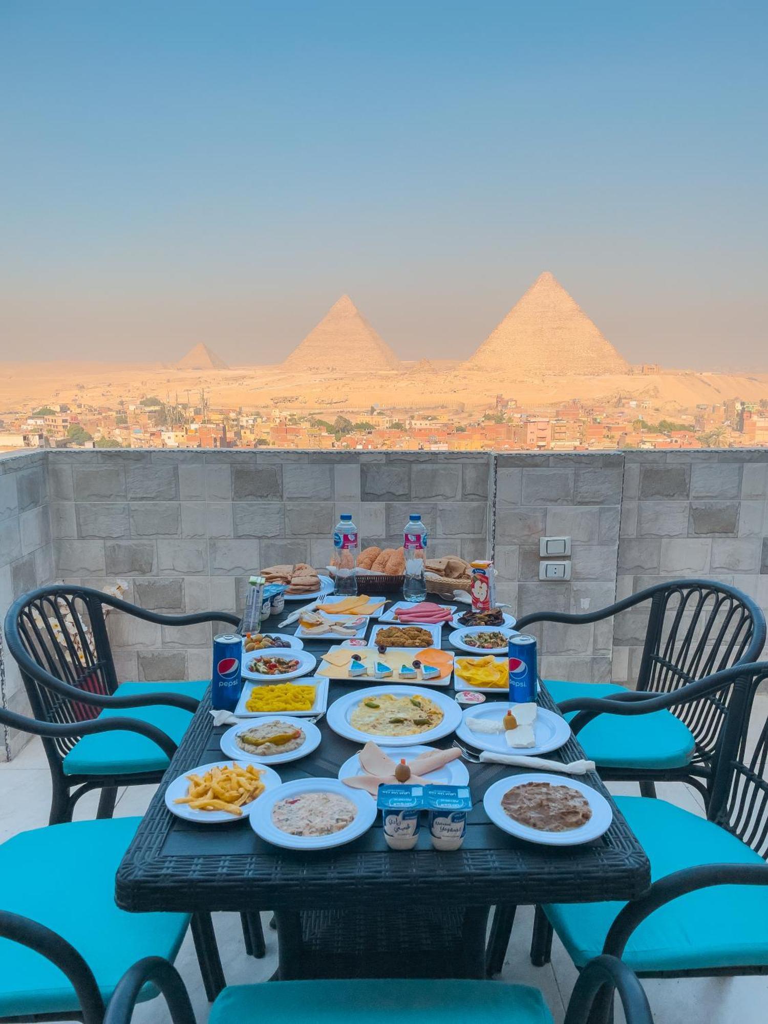 Jumeirah Pyramids View Inn Kafrat al Jabal Екстер'єр фото