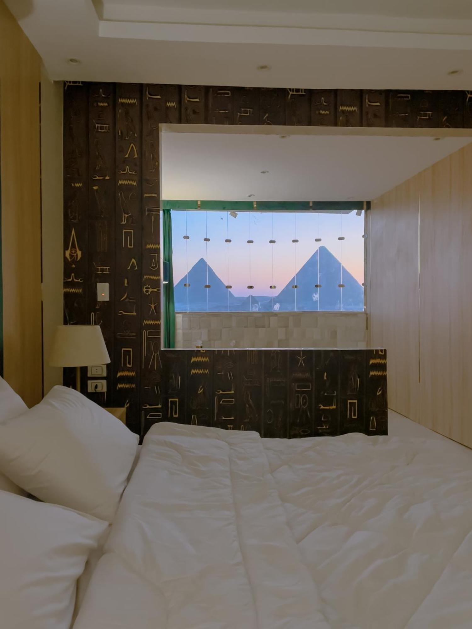 Jumeirah Pyramids View Inn Kafrat al Jabal Екстер'єр фото