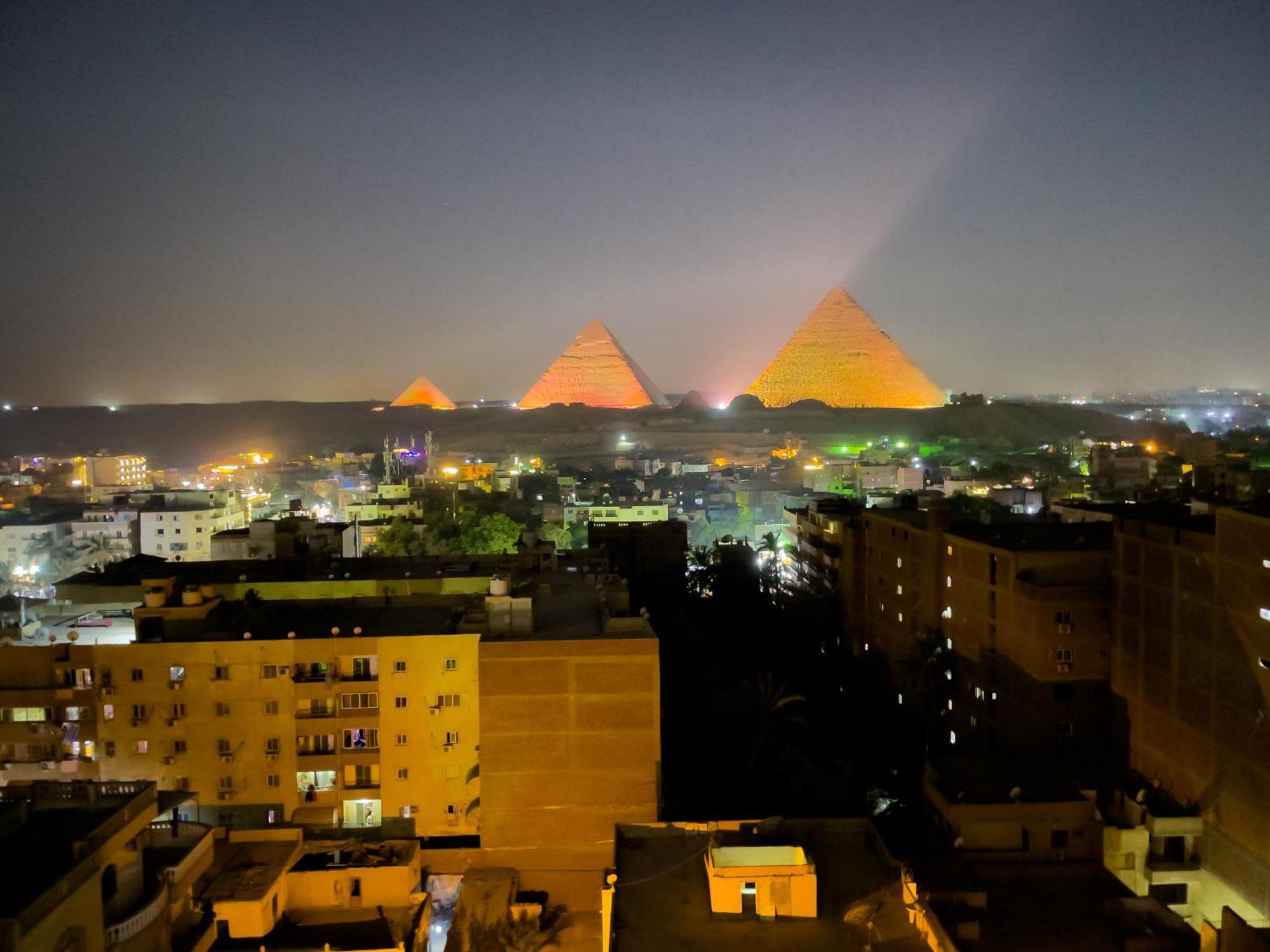 Jumeirah Pyramids View Inn Kafrat al Jabal Екстер'єр фото