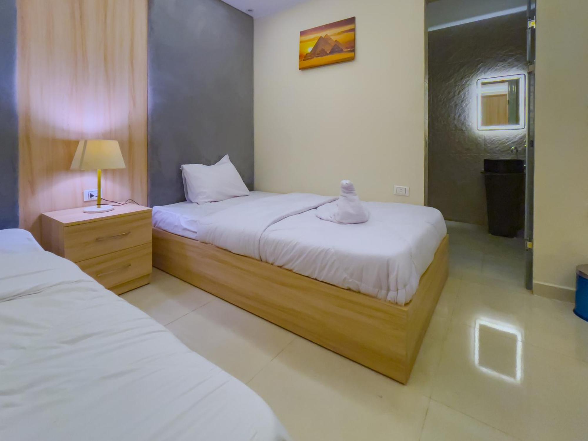 Jumeirah Pyramids View Inn Kafrat al Jabal Екстер'єр фото