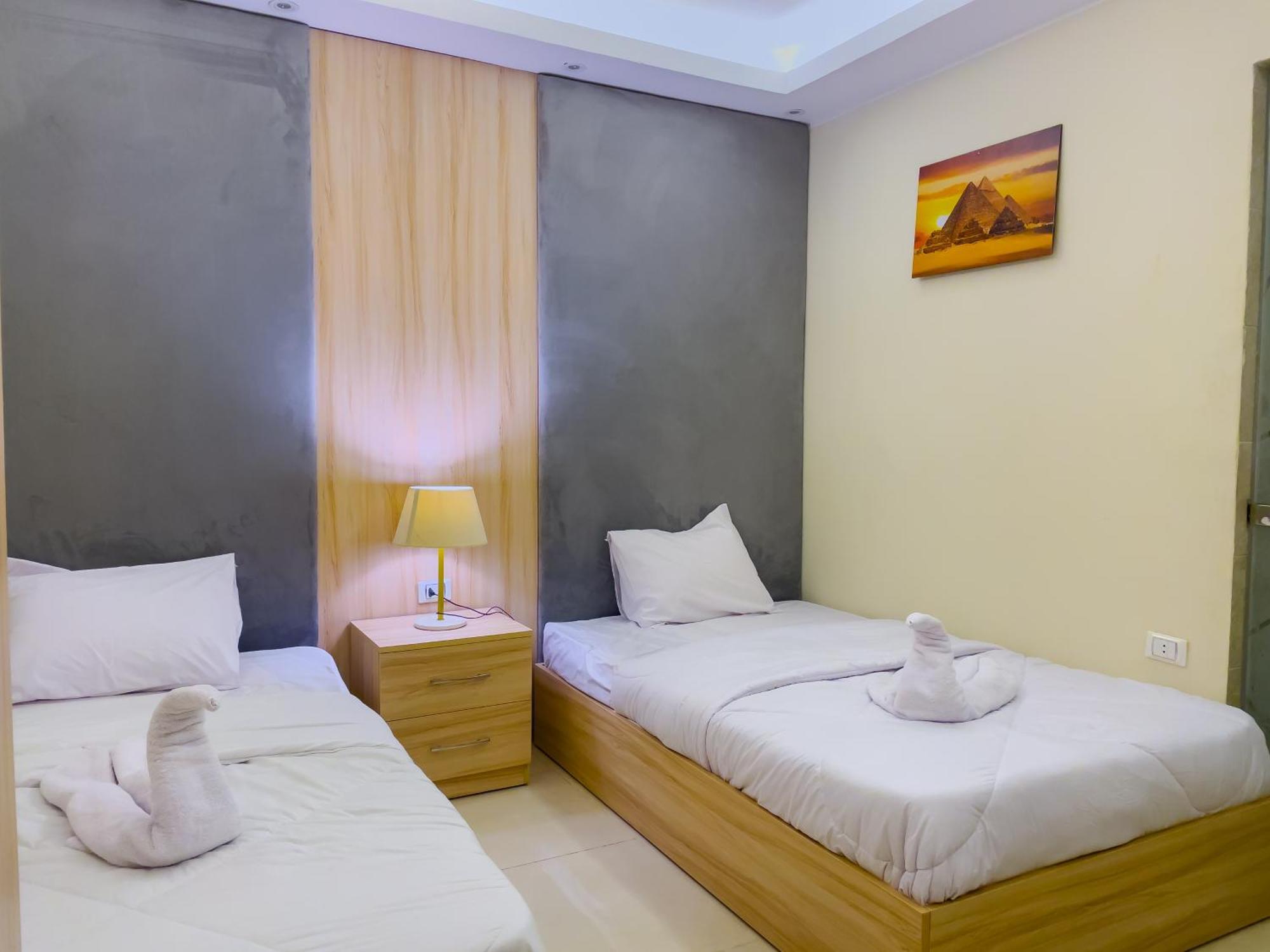 Jumeirah Pyramids View Inn Kafrat al Jabal Екстер'єр фото