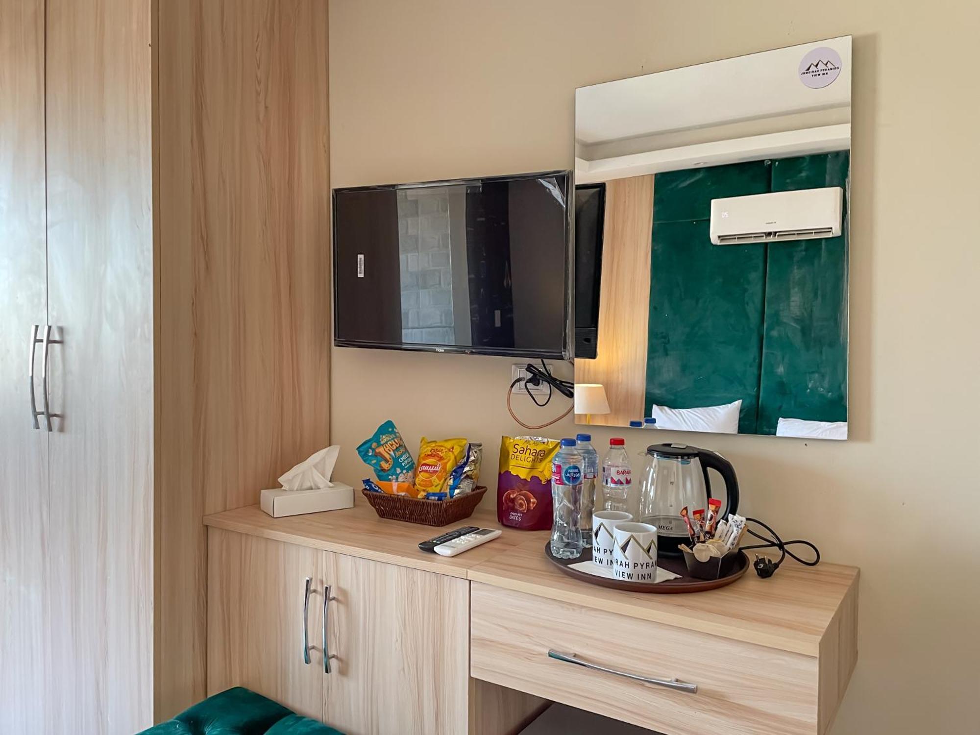 Jumeirah Pyramids View Inn Kafrat al Jabal Екстер'єр фото